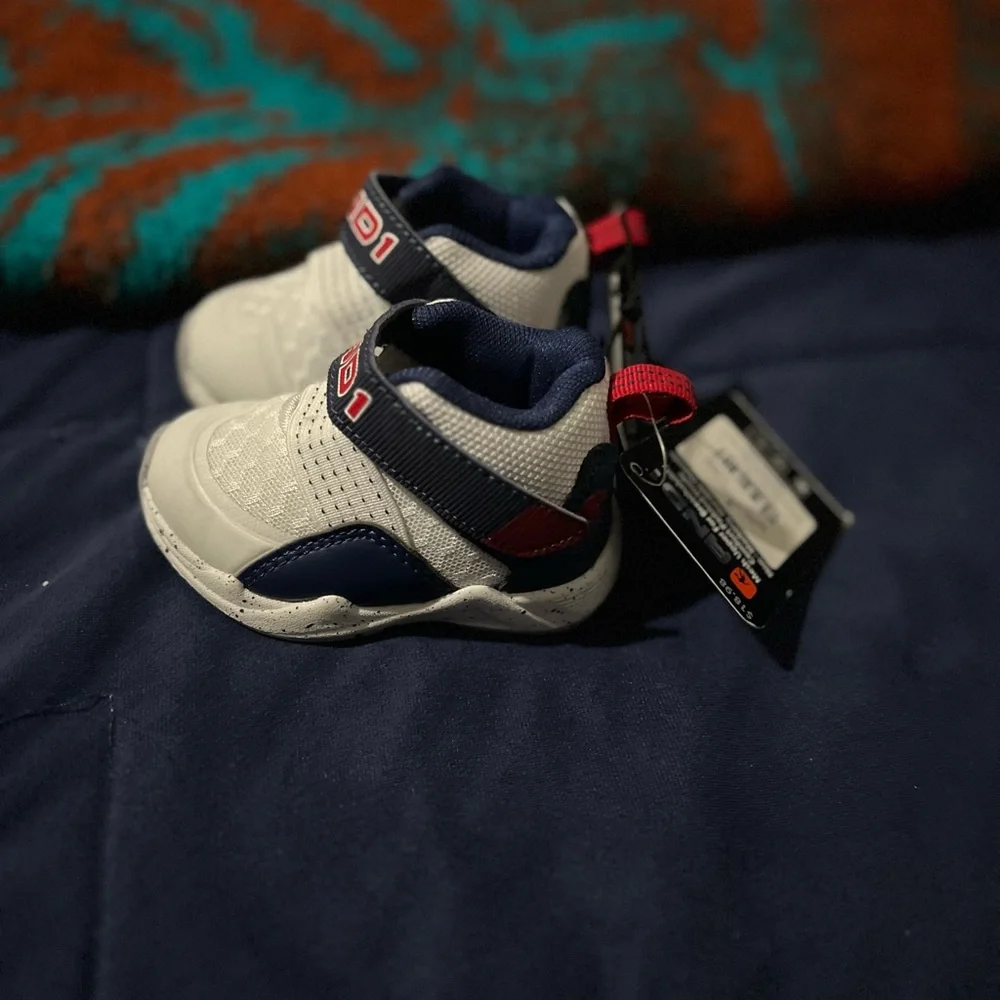 AND 1 baby sneakers NWT - Picture 1 of 6